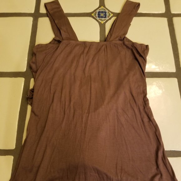 VENUS Embellished Tank Top - Picture 2 of 5